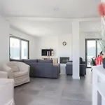 Soares - Centro - For Families - By Bedzy Албуфейра