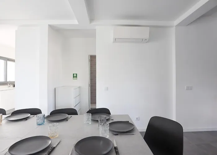 Soares - Centro - For Families - By Bedzy Vila *