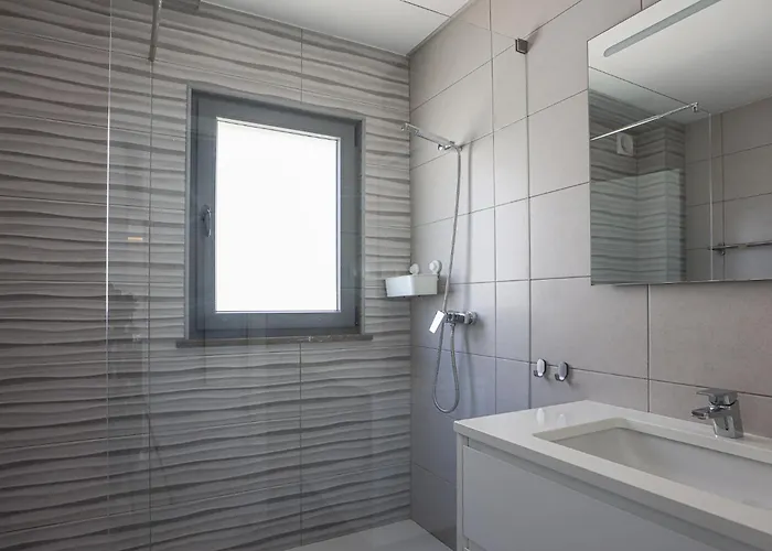 Vila Soares - Centro - For Families - By Bedzy *