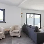 Soares - Centro - For Families - By Bedzy Villa
