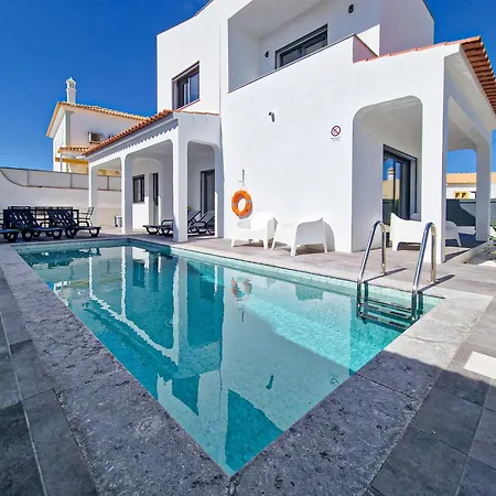 Willa Soares - Centro - For Families - By Bedzy